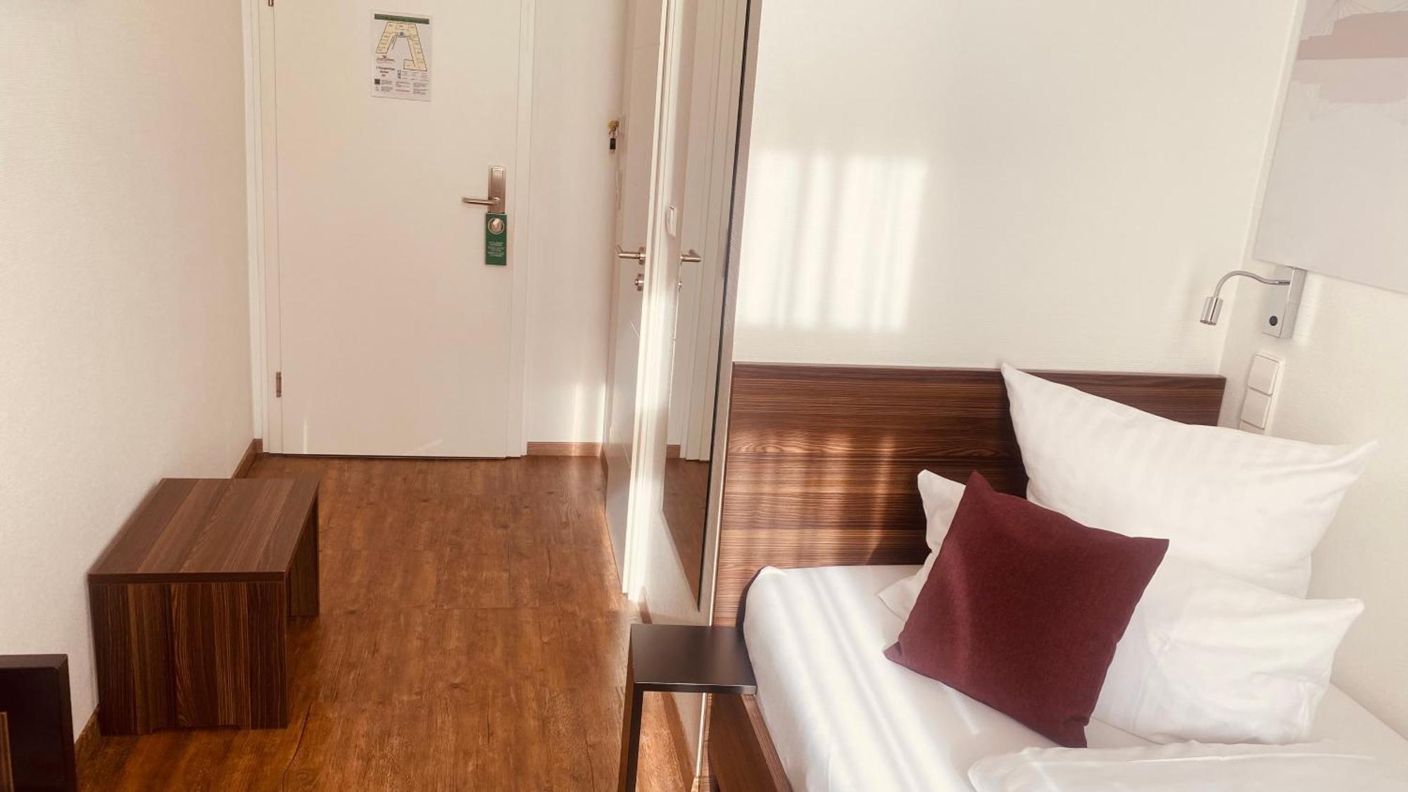 Sevendays Hotel Karlsruhe Dış mekan fotoğraf